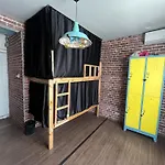 Lola Backpacker\'S Hostel